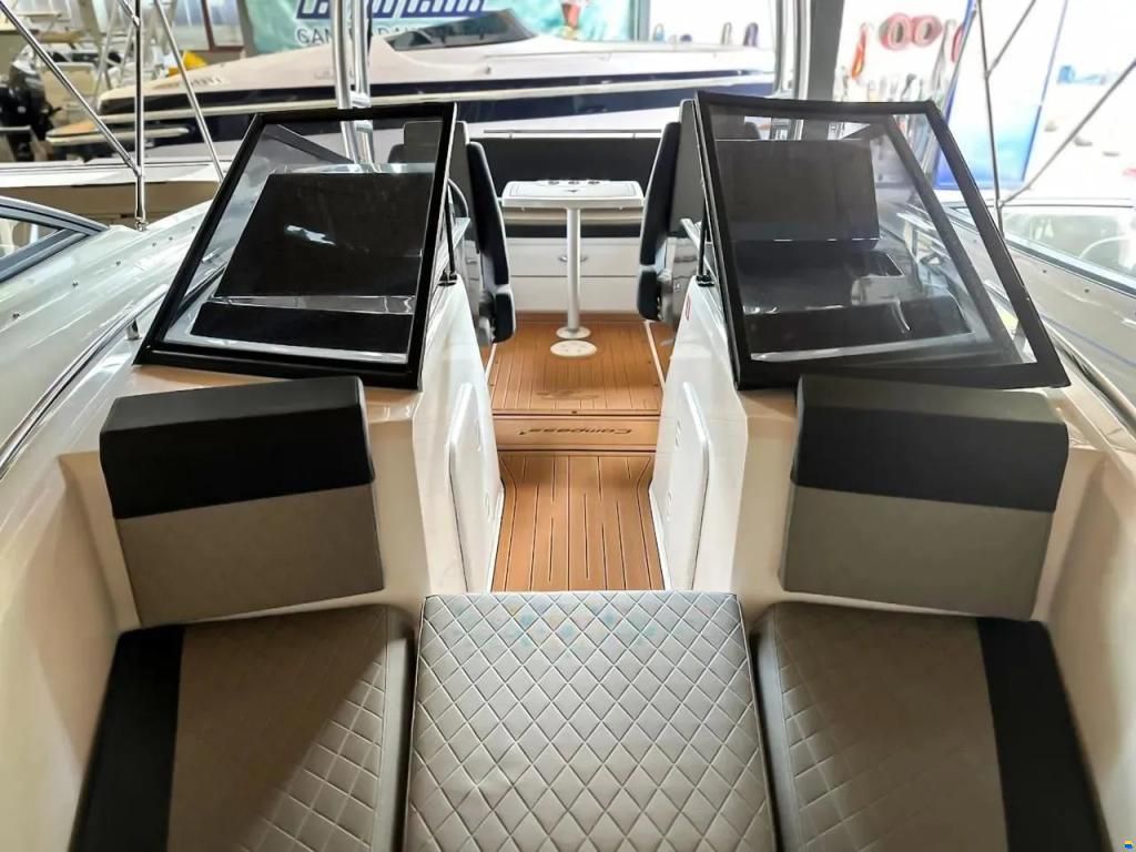 Compass Boats Bowrider BR7