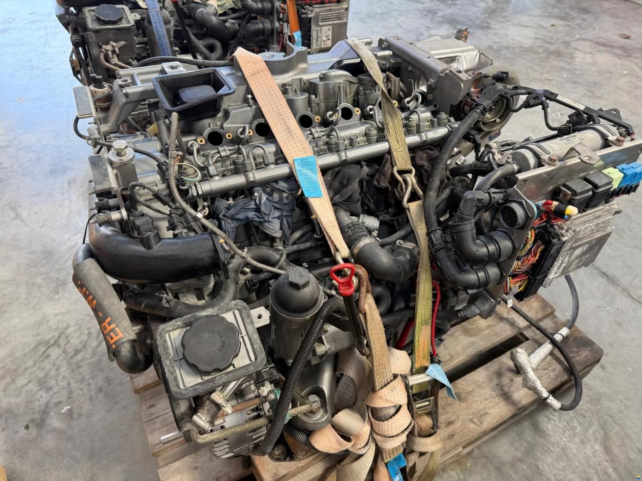 Yanmar 2x Yanmar 6BY220Z diesel