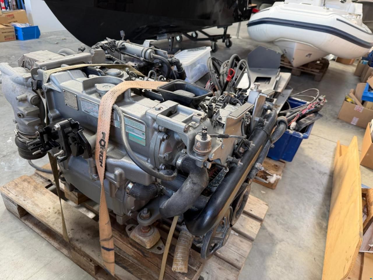 Yanmar 2x Yanmar 6BY220Z diesel