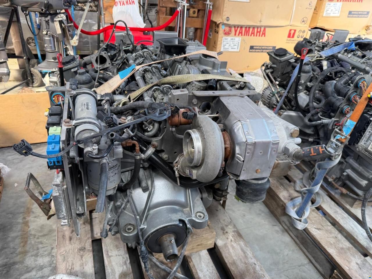 Yanmar 2x Yanmar 6BY220Z diesel