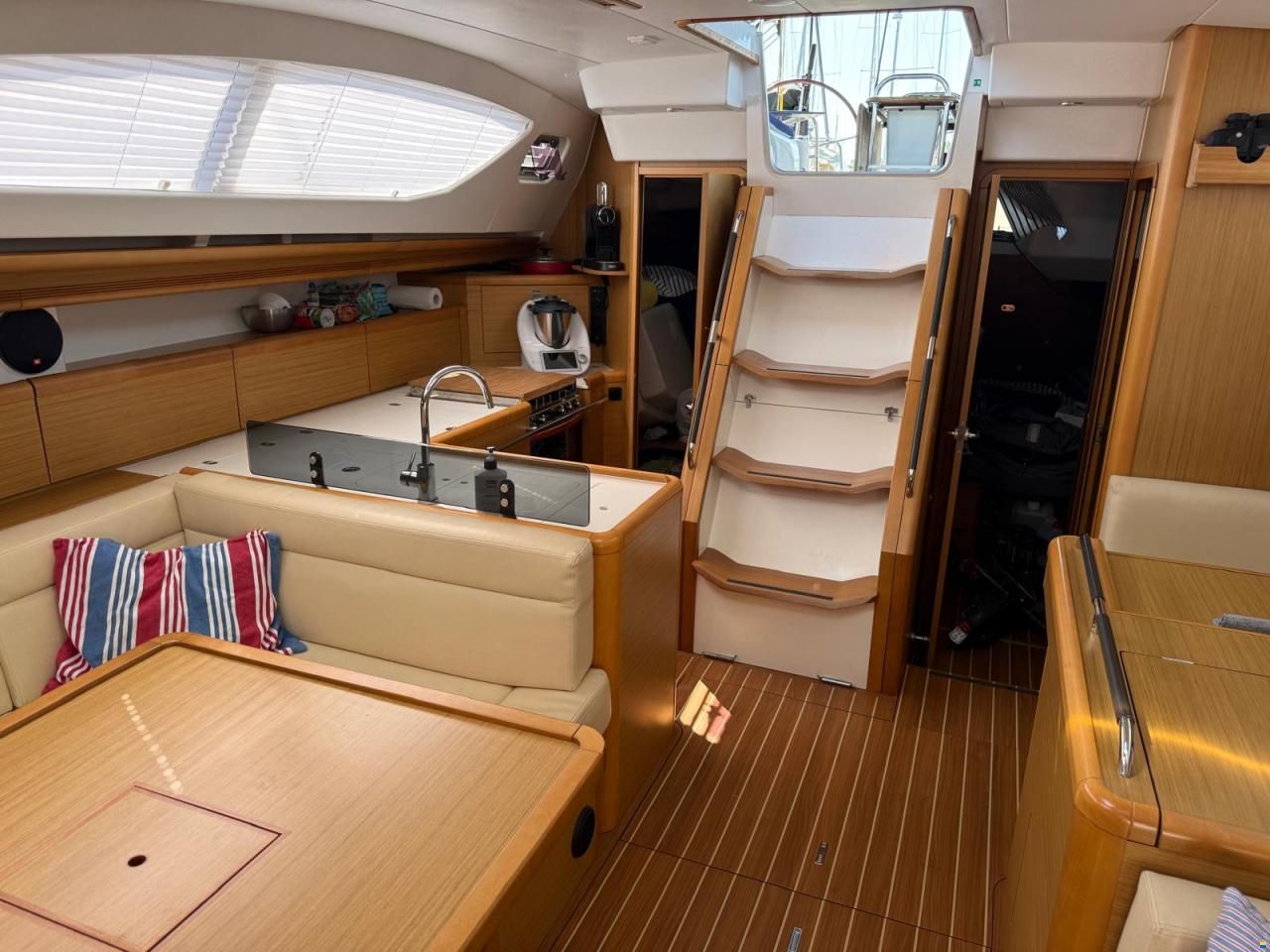 Jeanneau 45 DS Performance