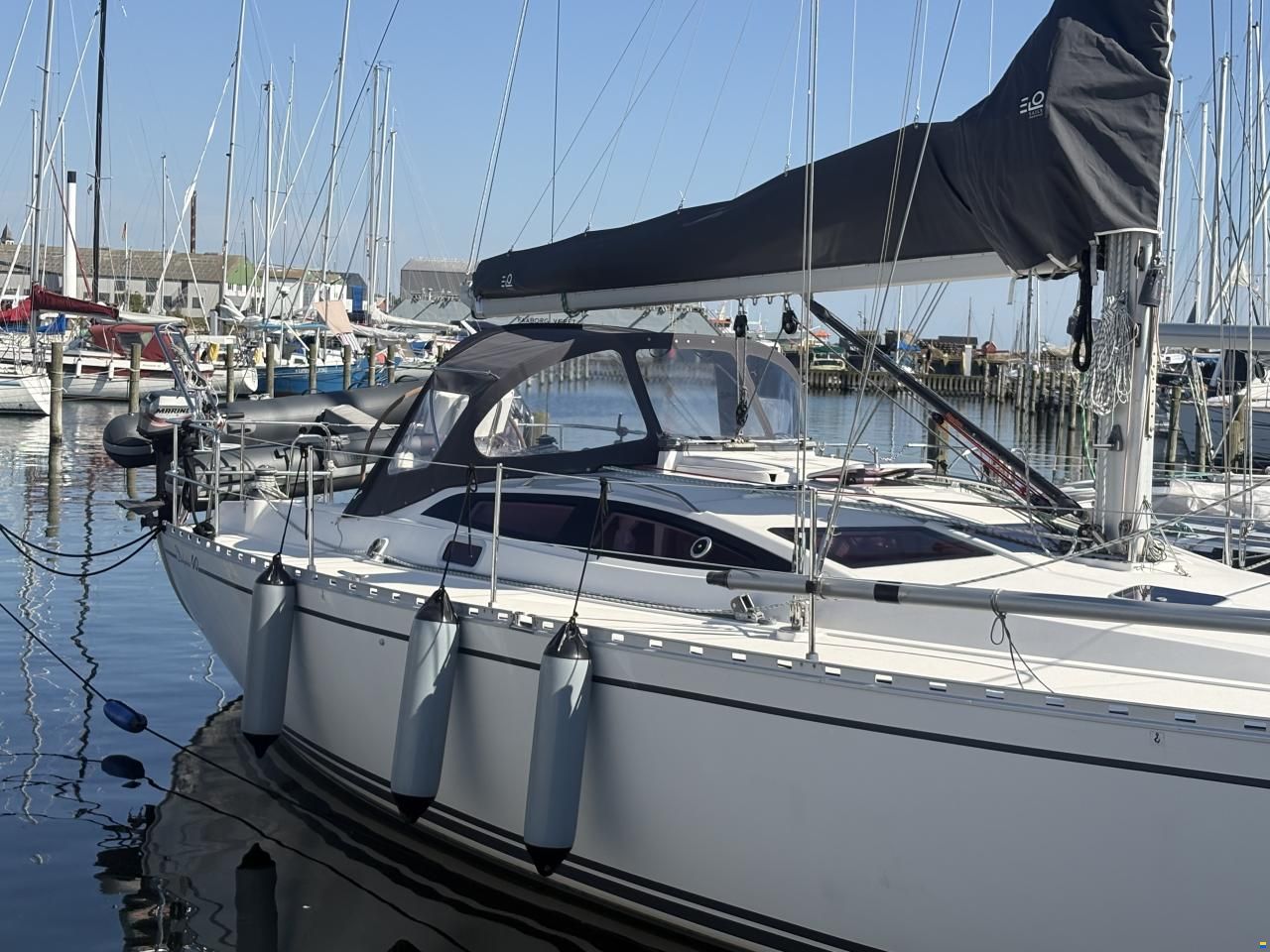 Delphia 40