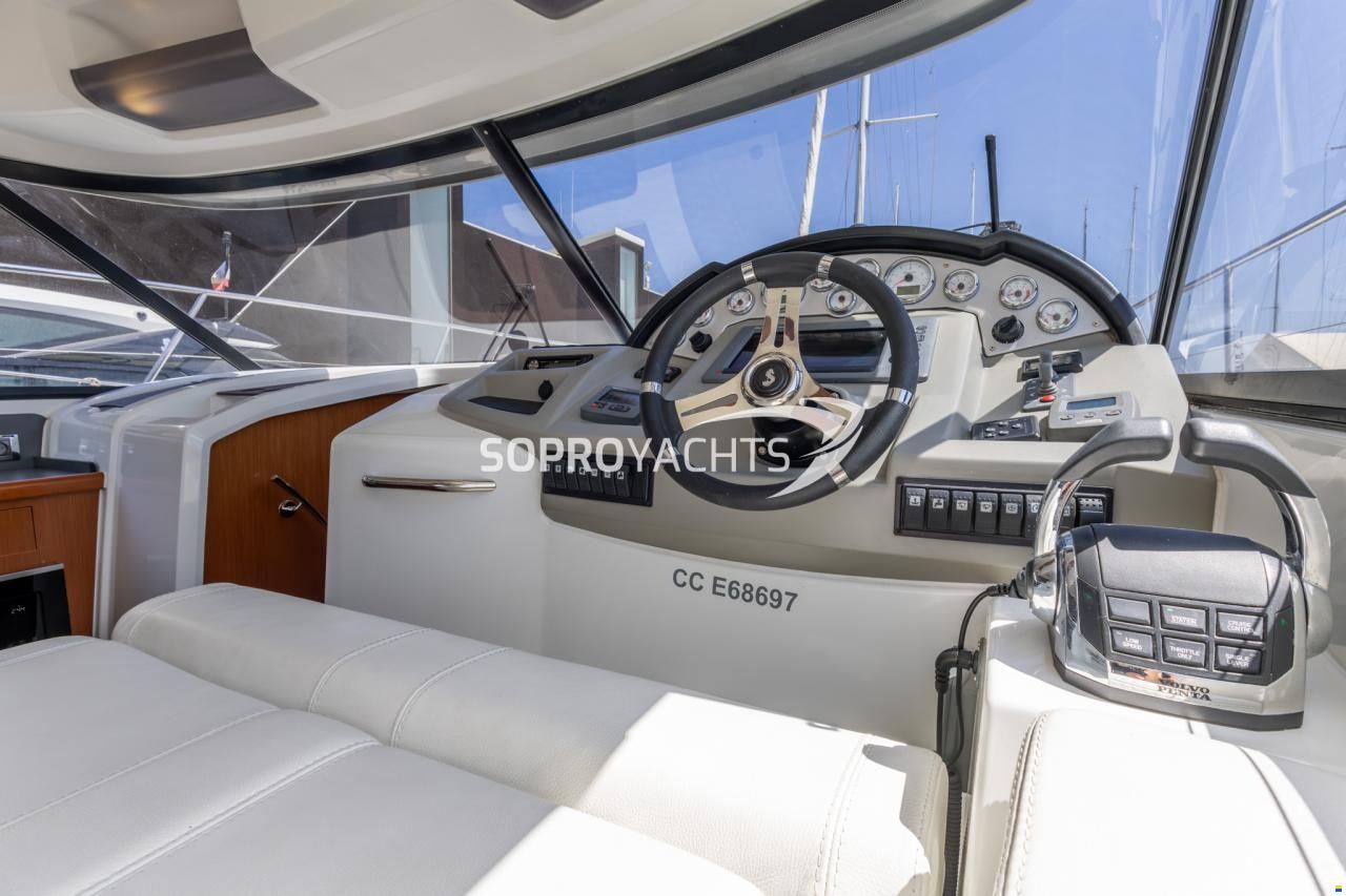 Beneteau Antares 42