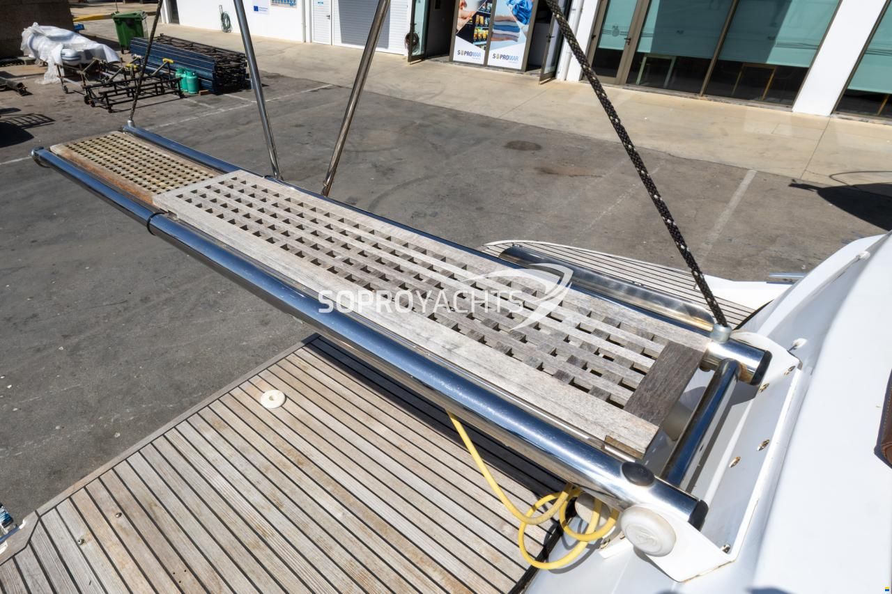 Beneteau Antares 42