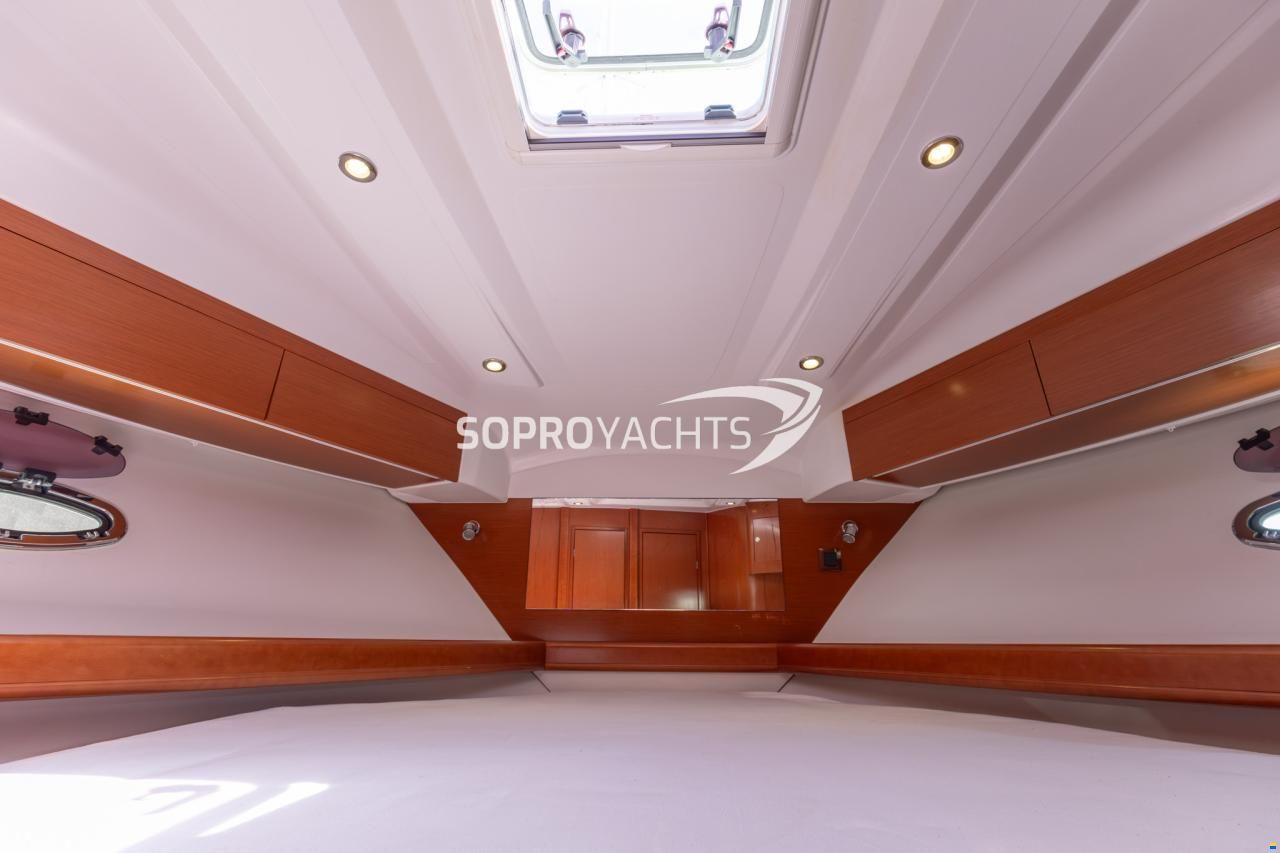 Beneteau Antares 42