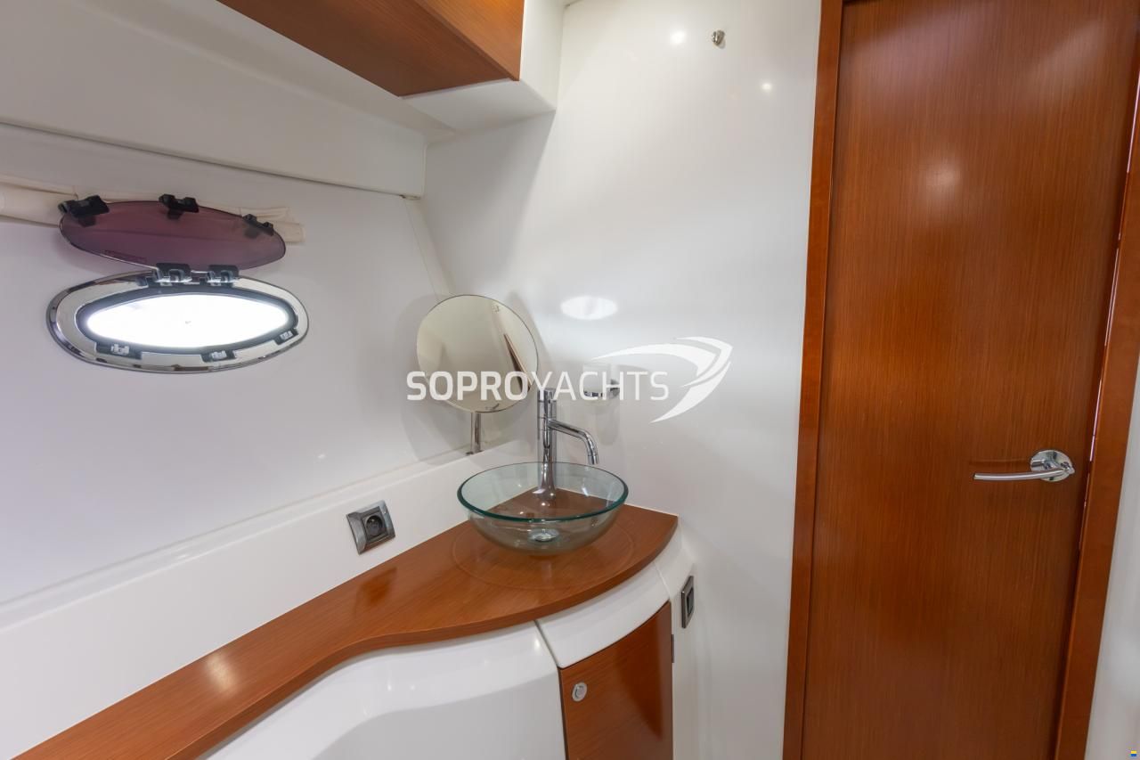 Beneteau Antares 42