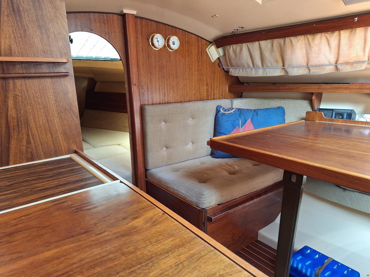 Comar Comet 700