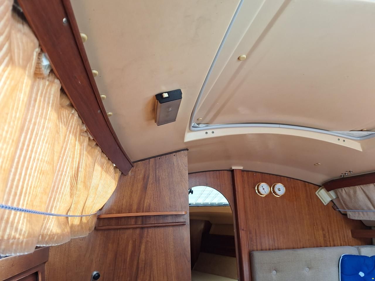 Comar Comet 700