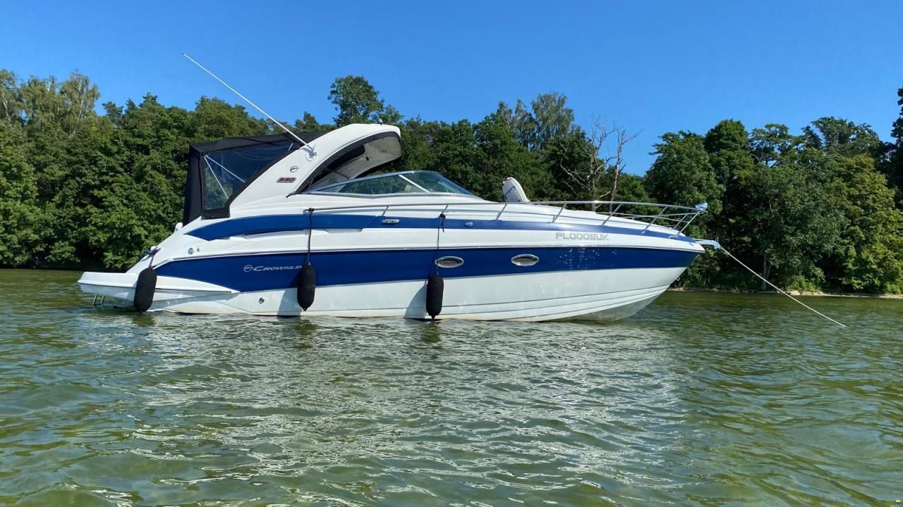 Crownline 330