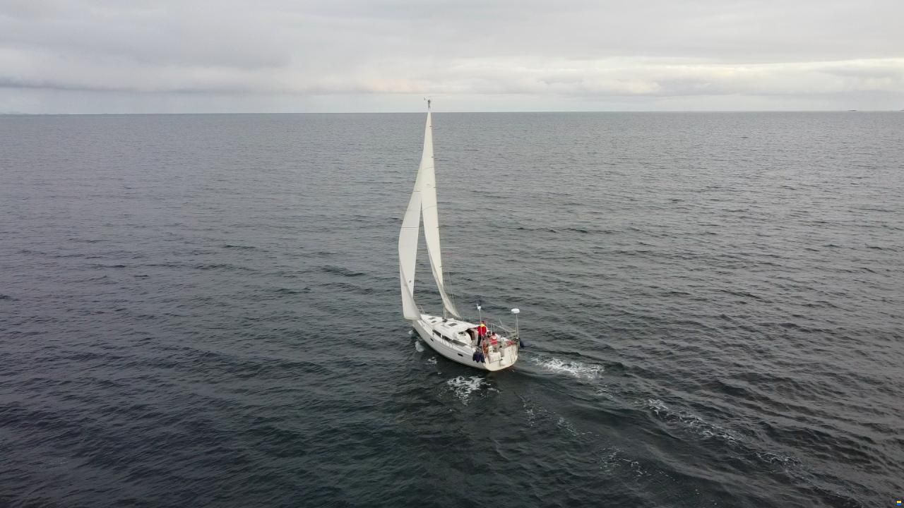 Hanse 350