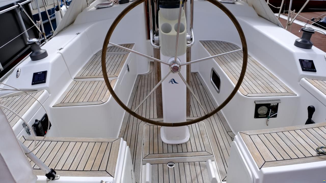 Hanse 350