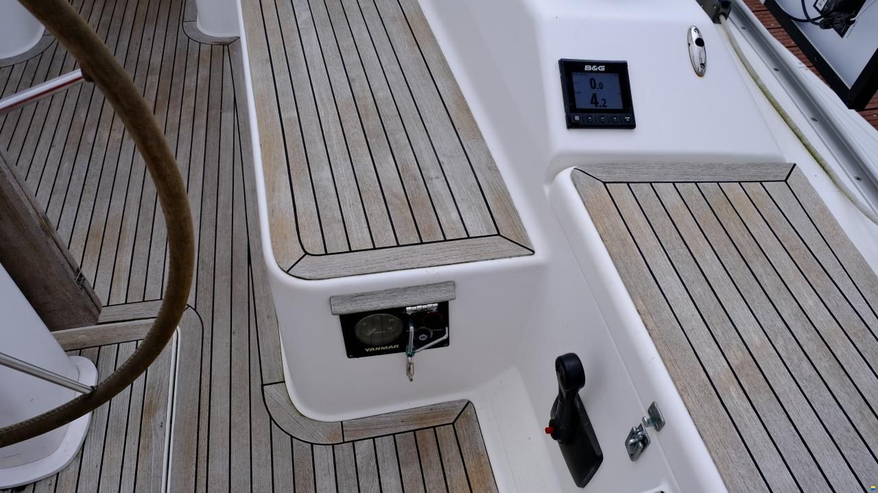 Hanse 350