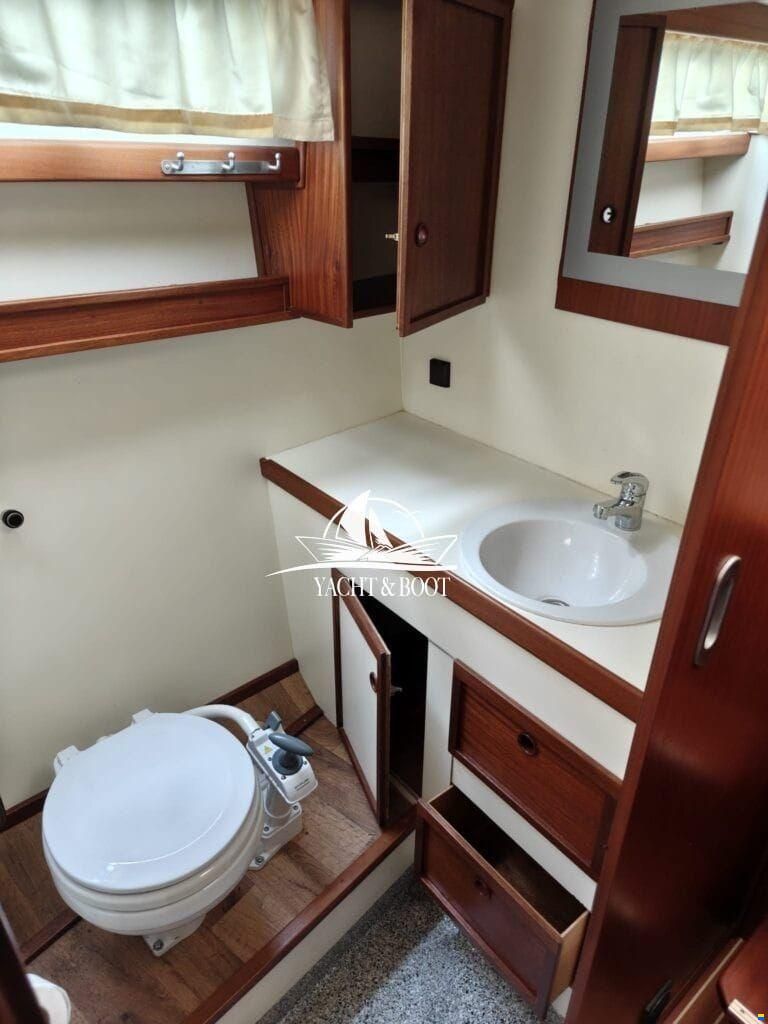 Aquilla 900 Traveller