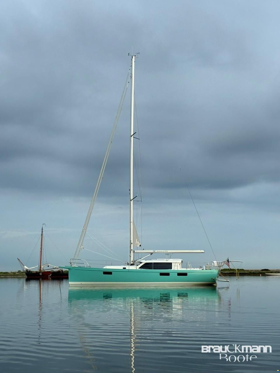 Ridas Yacht/Estland Heyman 42 Decksalon