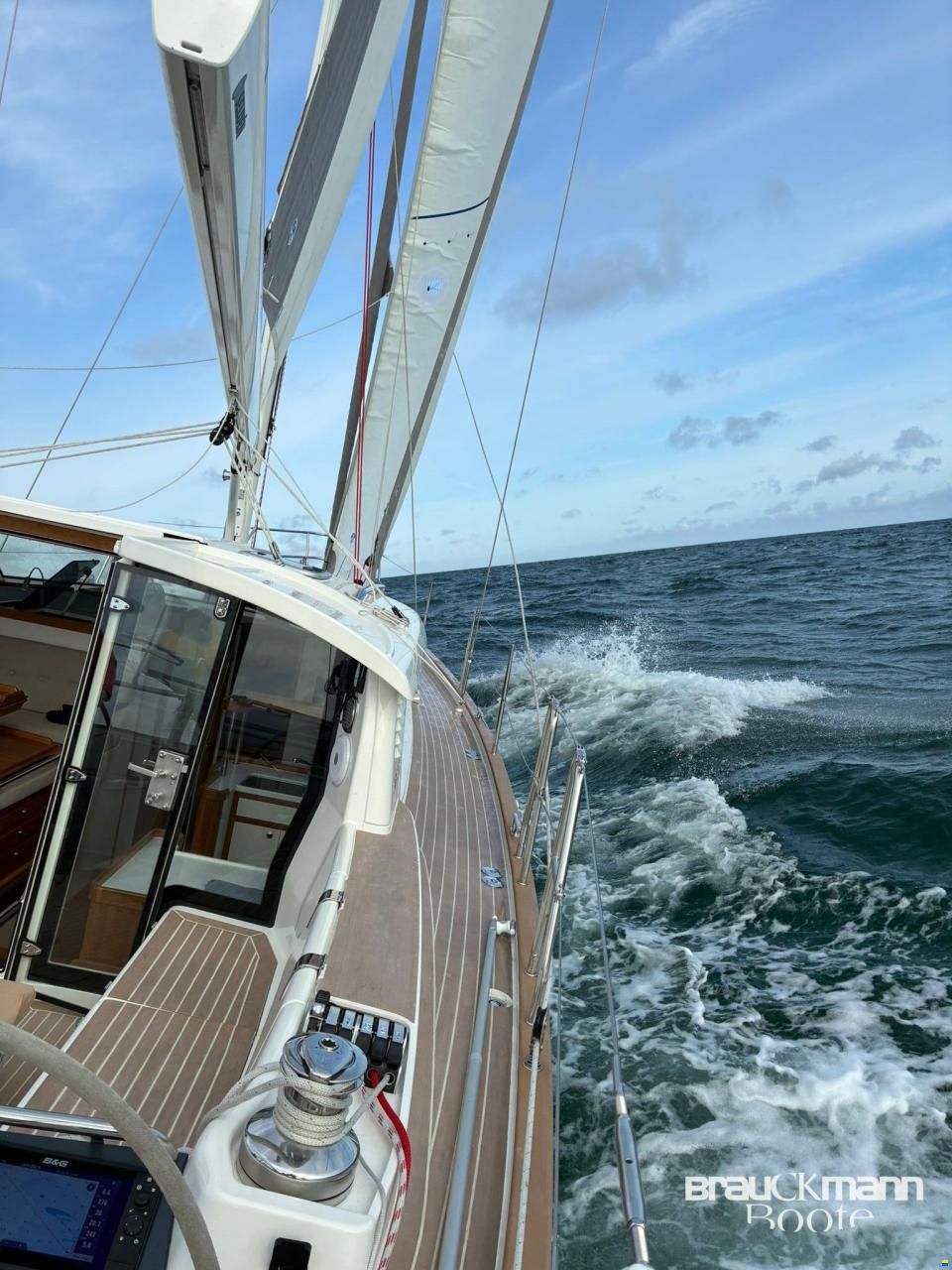 Ridas Yacht/Estland Heyman 42 Decksalon