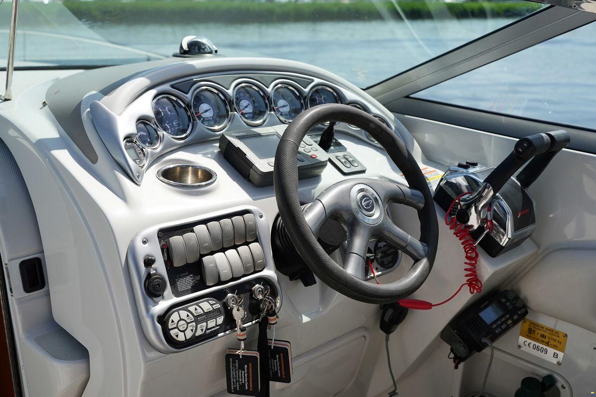 Crownline 315 SCR