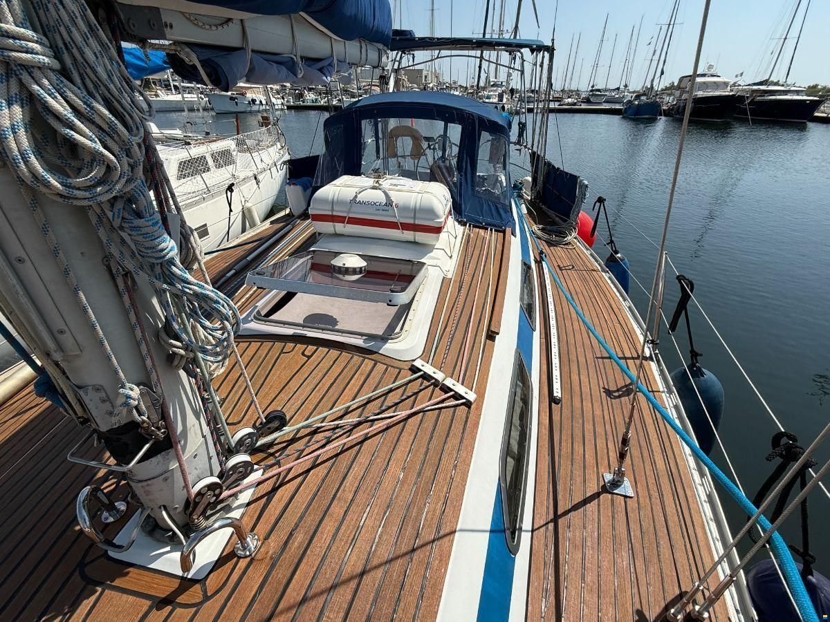Grand Soleil 35