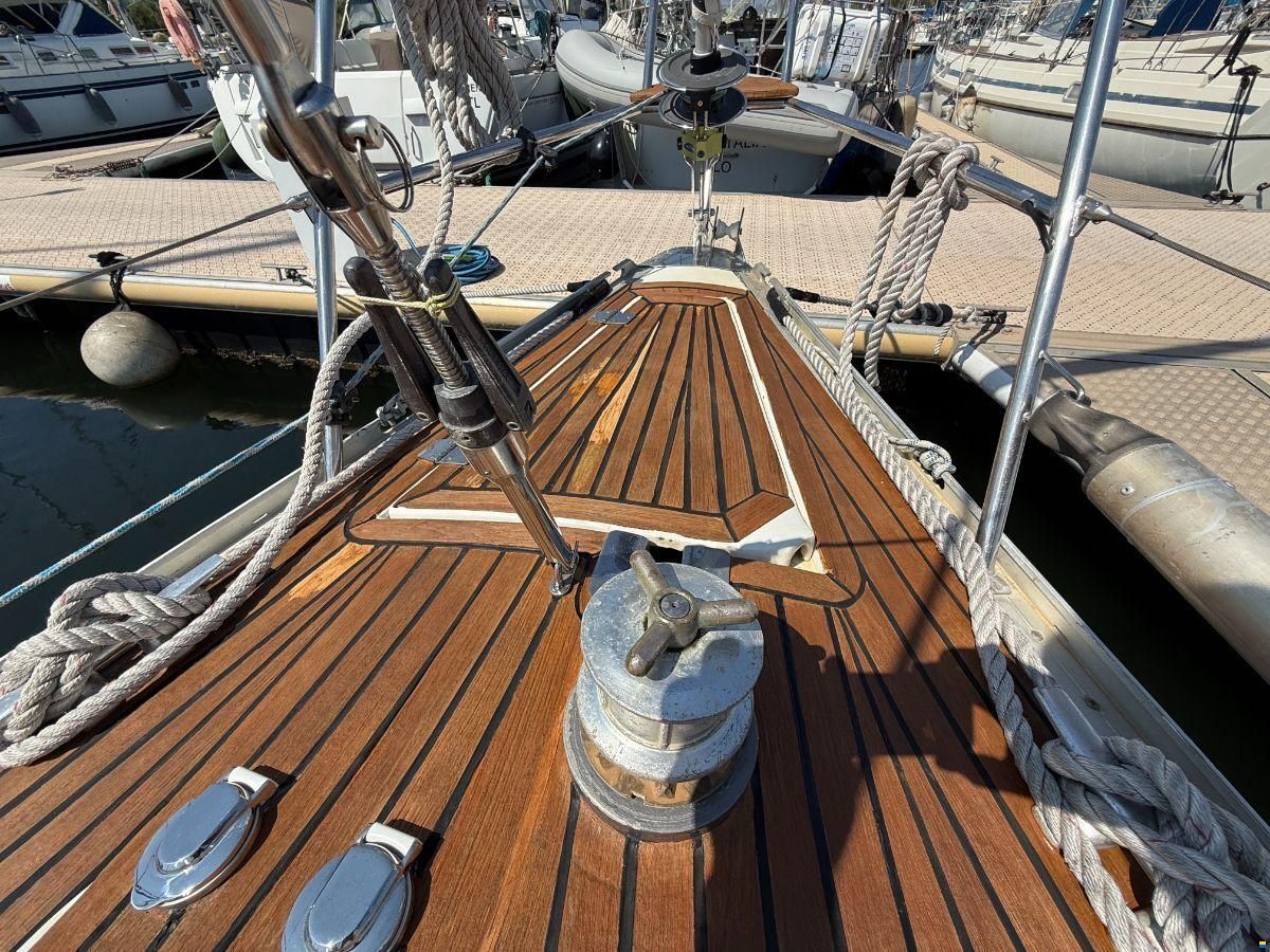 Grand Soleil 35