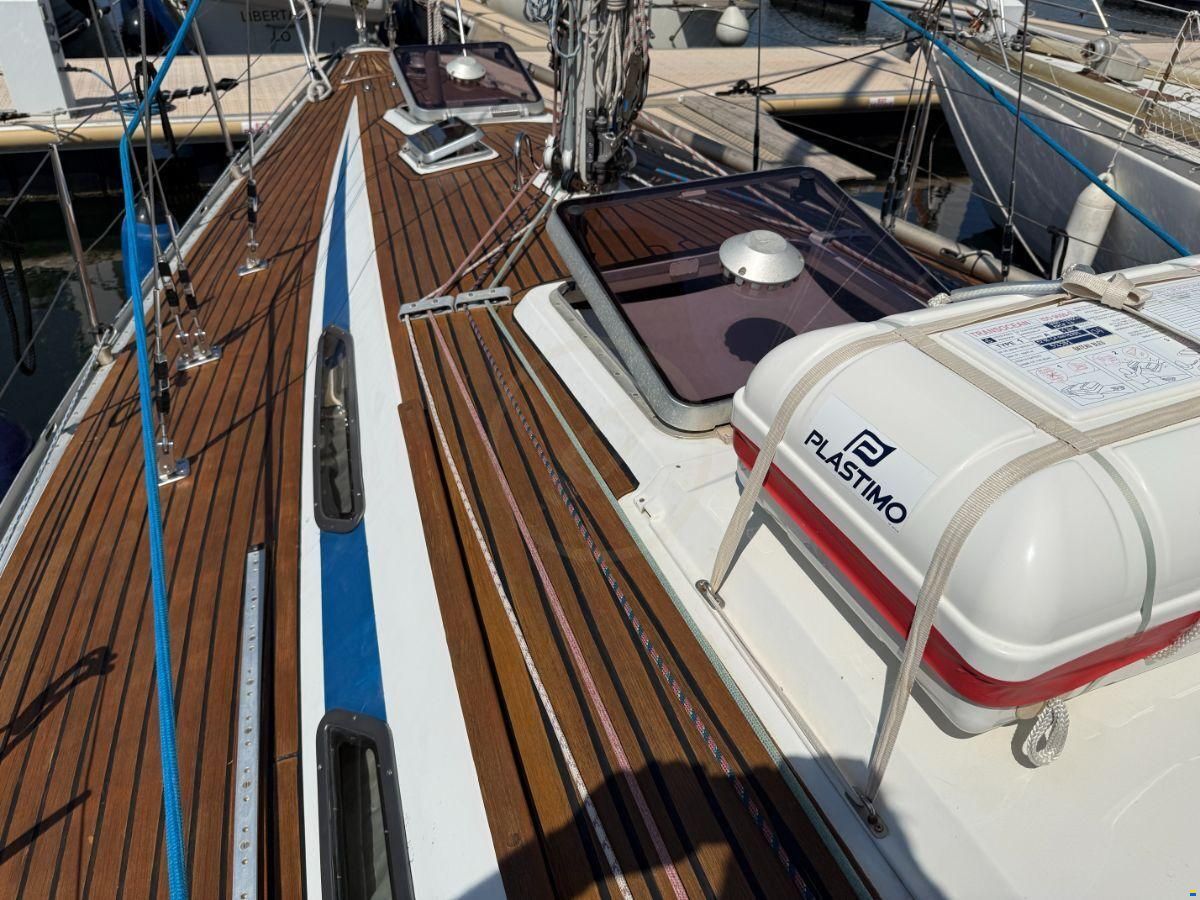 Grand Soleil 35