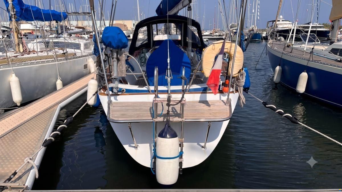 Grand Soleil 35