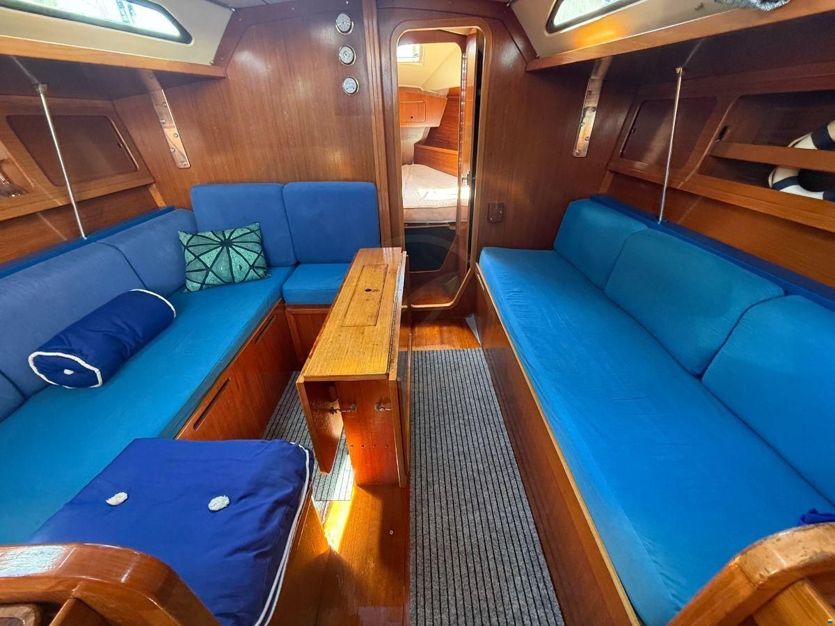 Grand Soleil 35