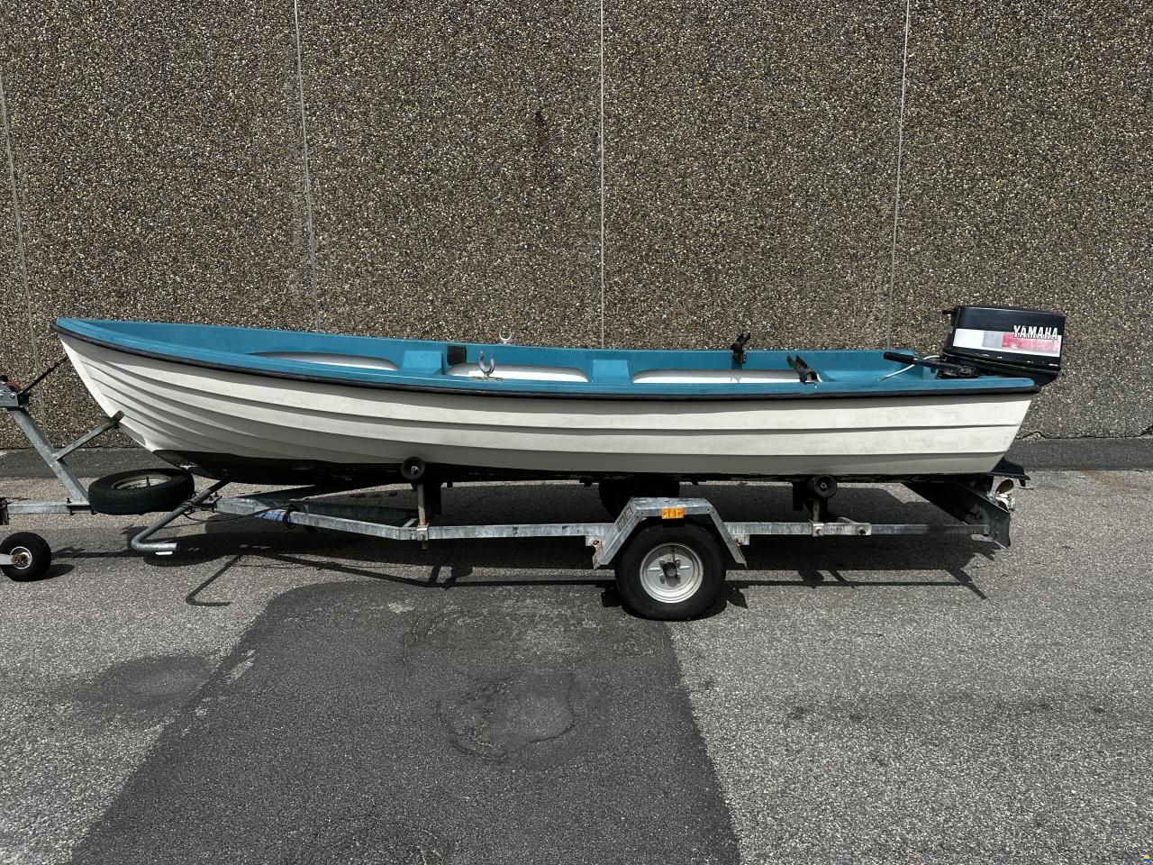 Westkapp 4200, Yamaha 30 HK 2T