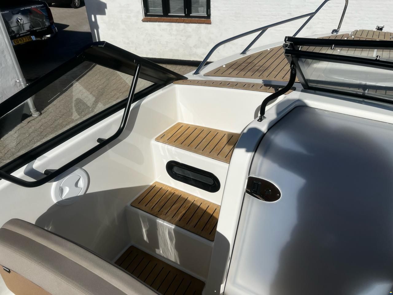 Quicksilver 675 Cruiser, Mercury F175 V6 DTS
