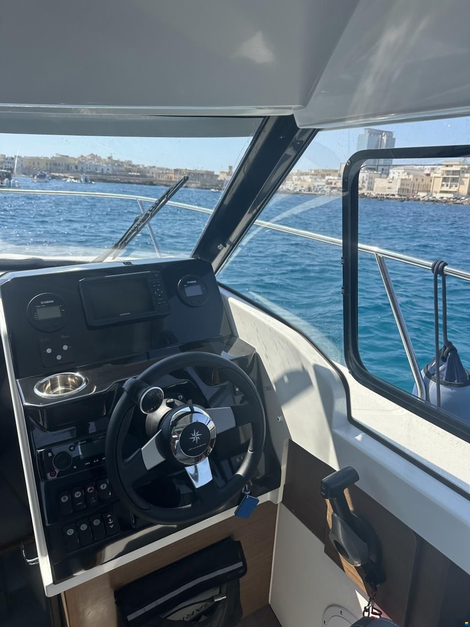 Jeanneau Merry Fisher 695