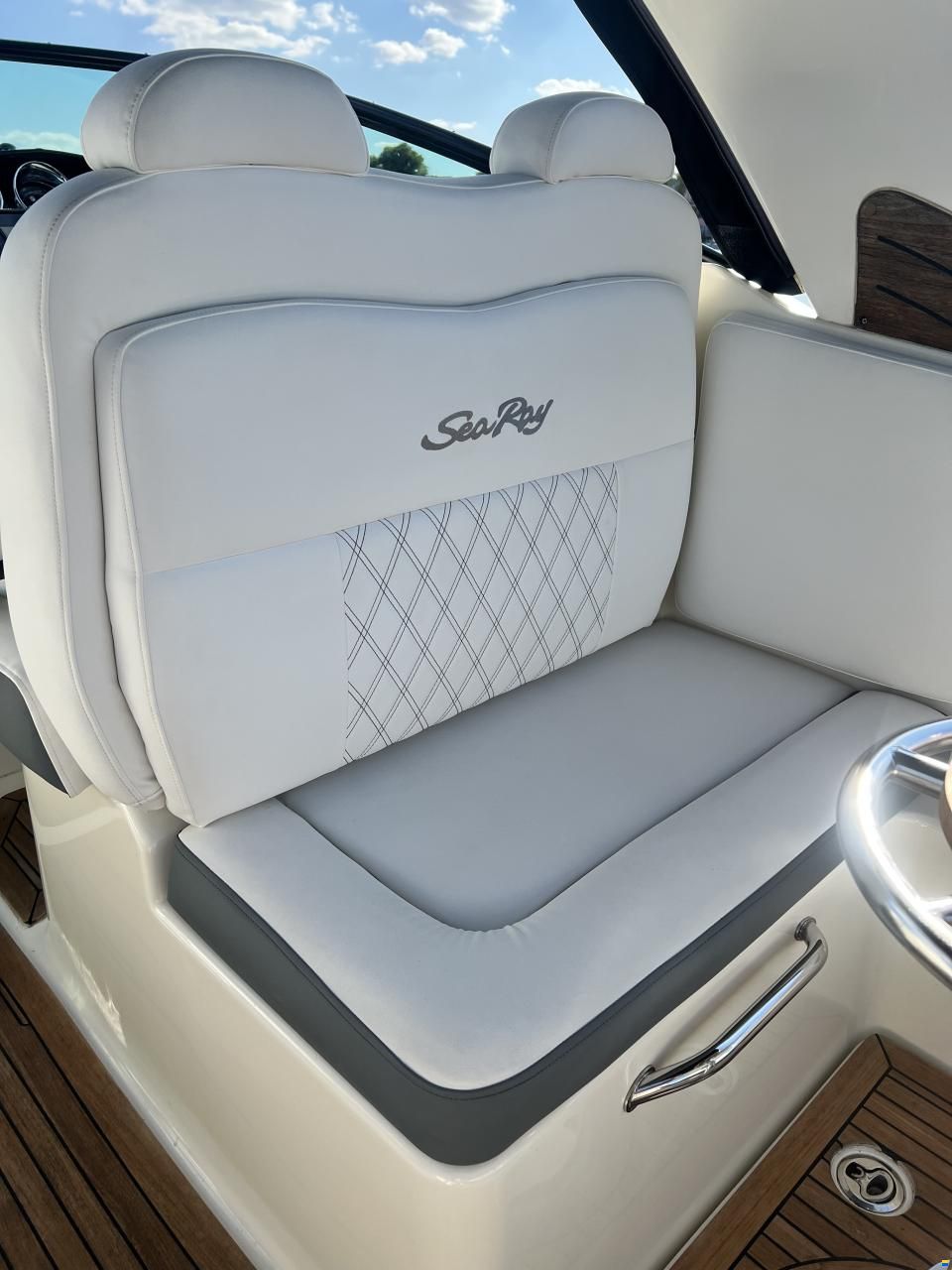 Sea Ray 265 DAE