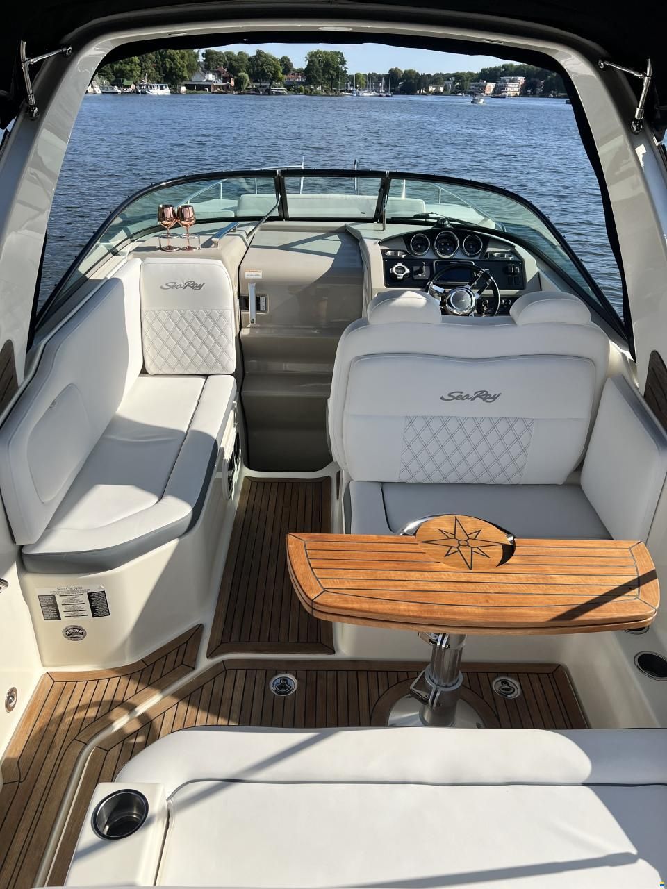 Sea Ray 265 DAE