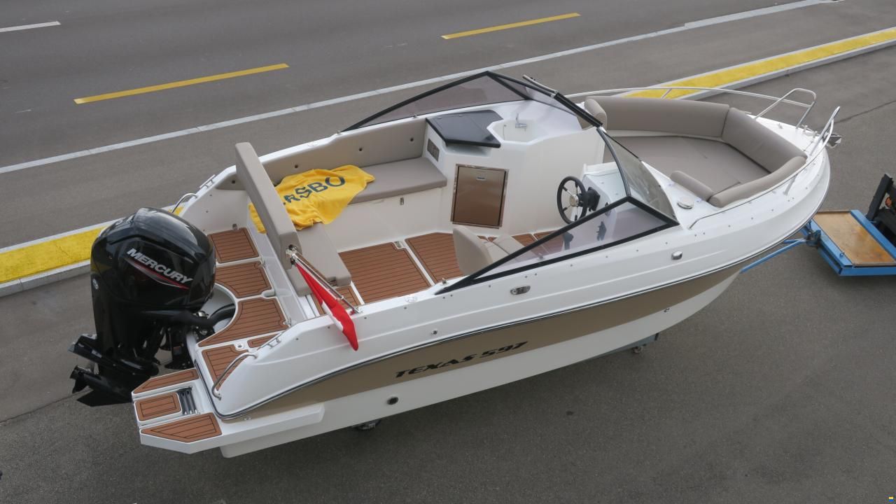 DarekCo 597 BOWRIDER