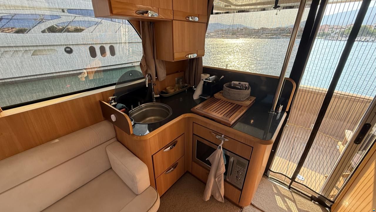 Greenline 33 Hybrid
