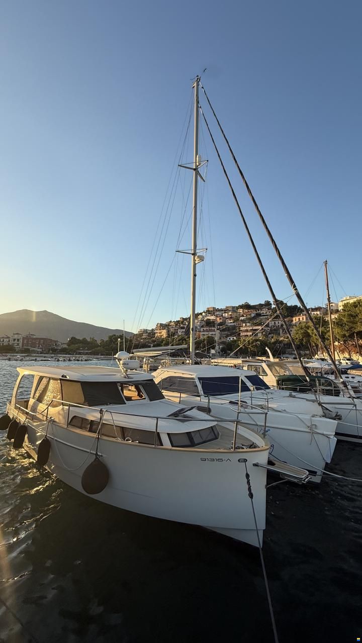 Greenline 33 Hybrid