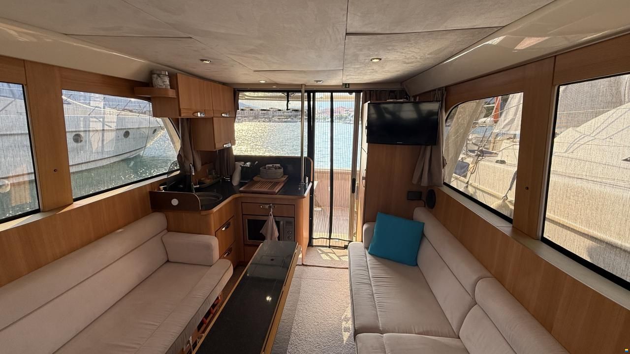 Greenline 33 Hybrid
