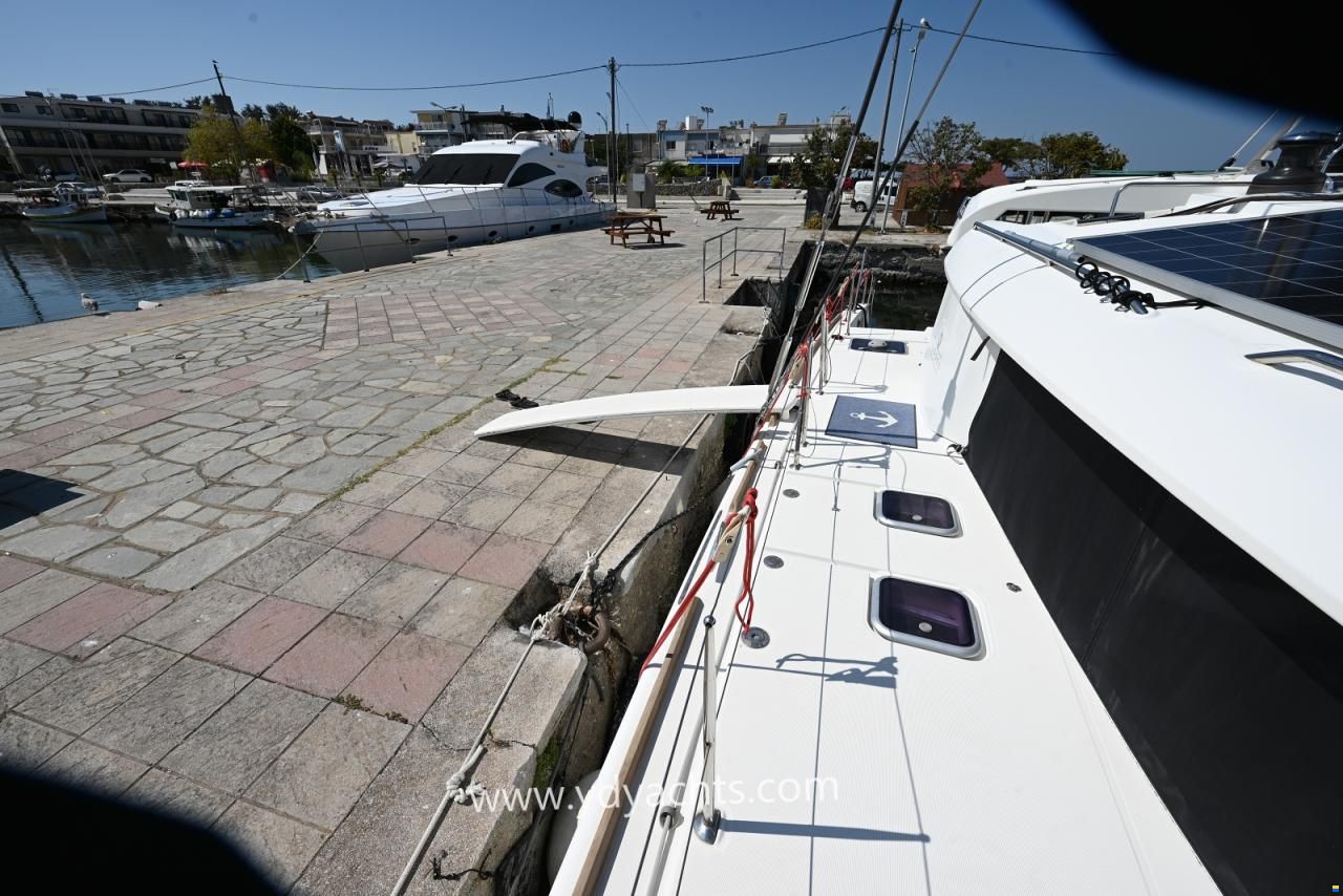 Lagoon 450 F