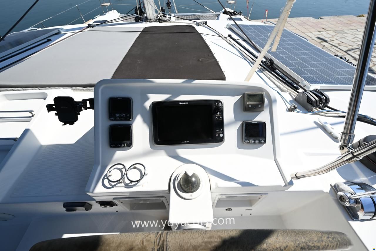 Lagoon 450 F