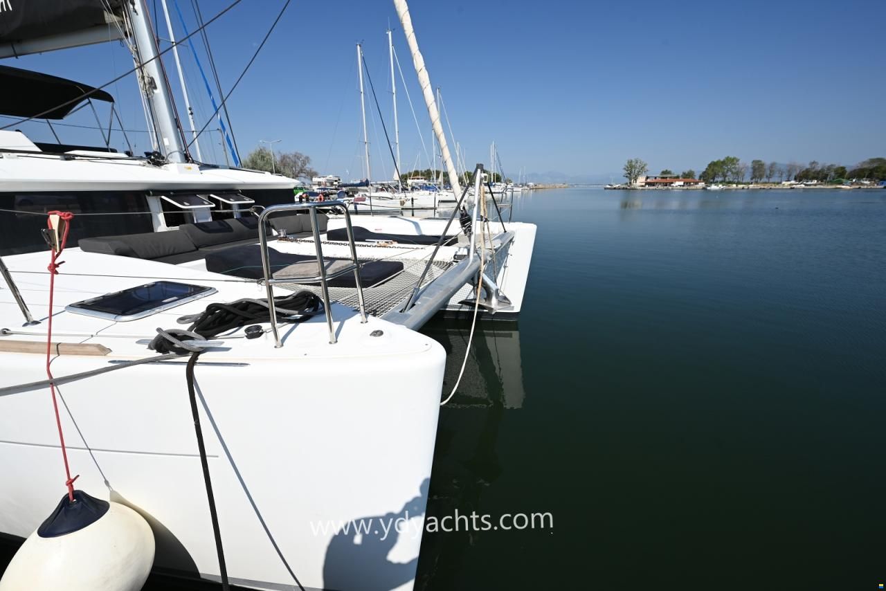 Lagoon 450 F