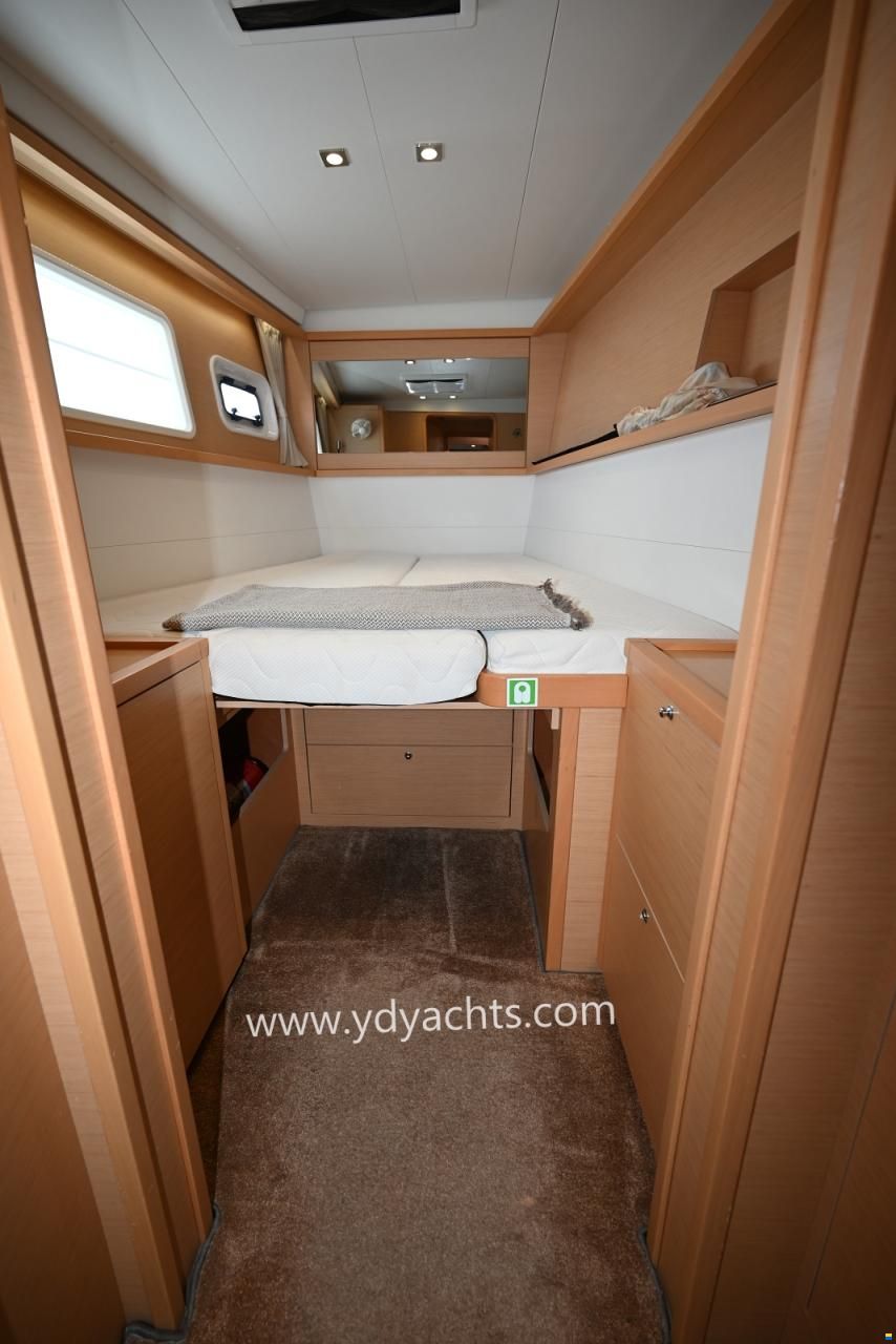 Lagoon 450 F