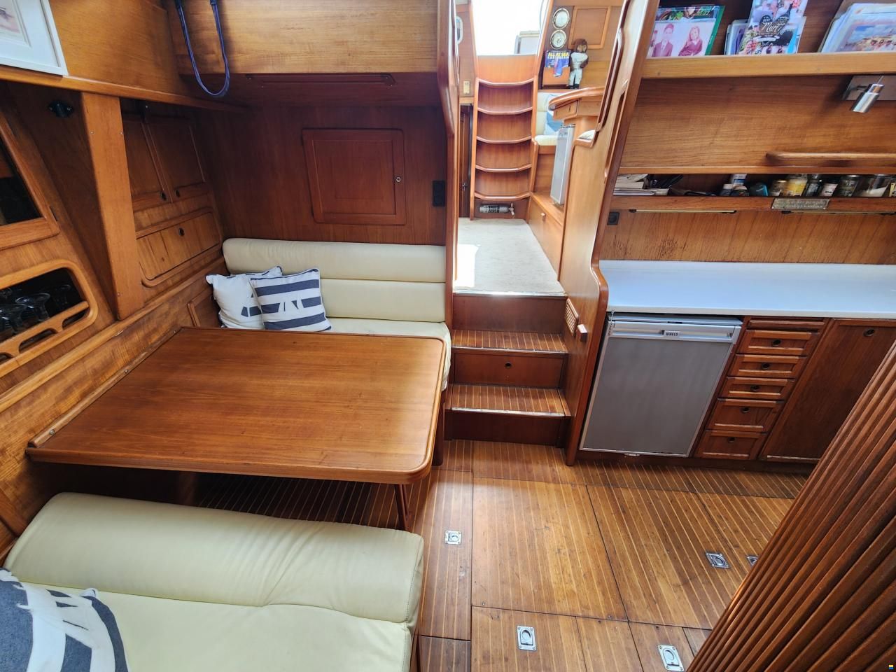 Nauticat 521