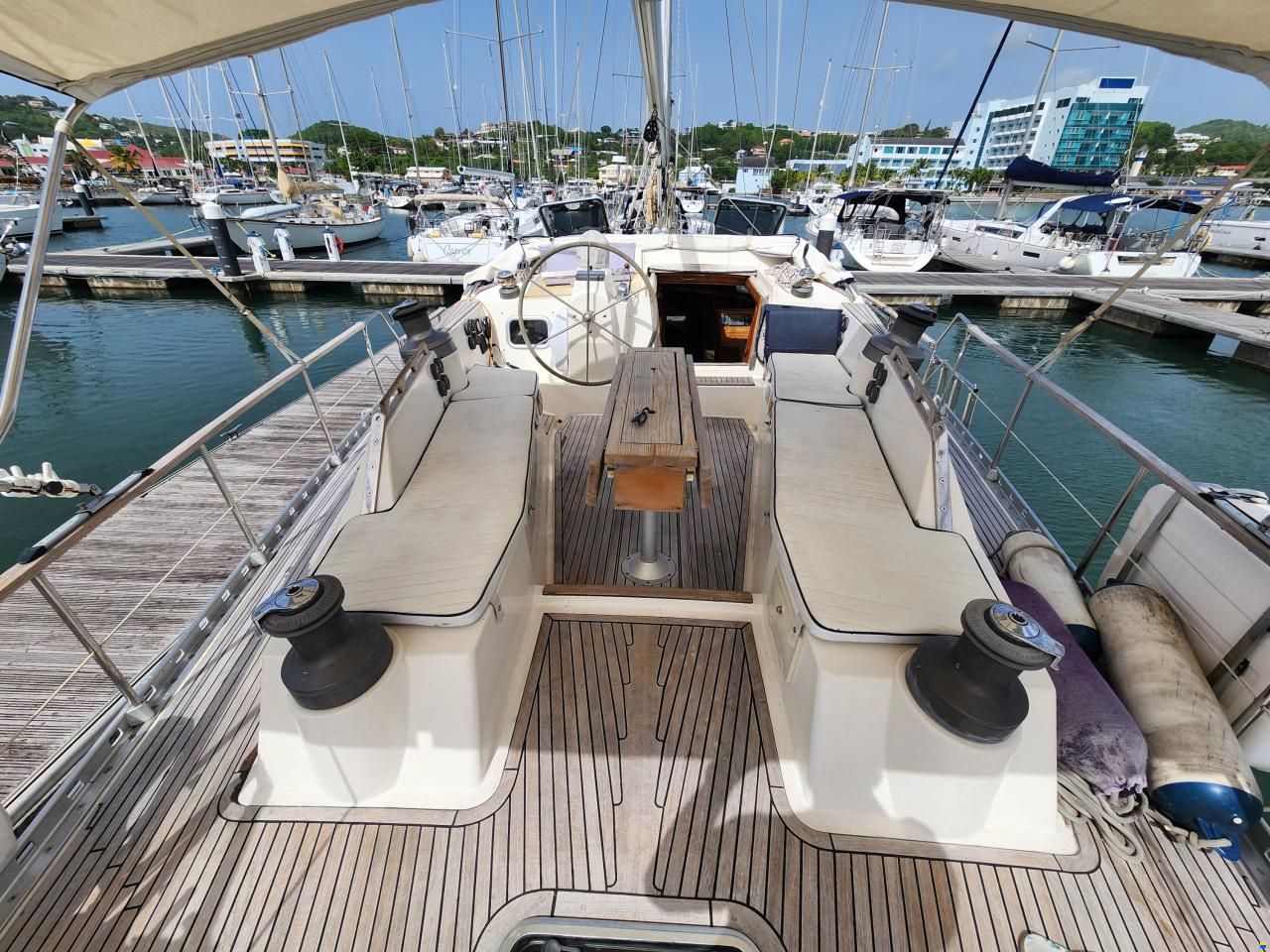 Nauticat 521