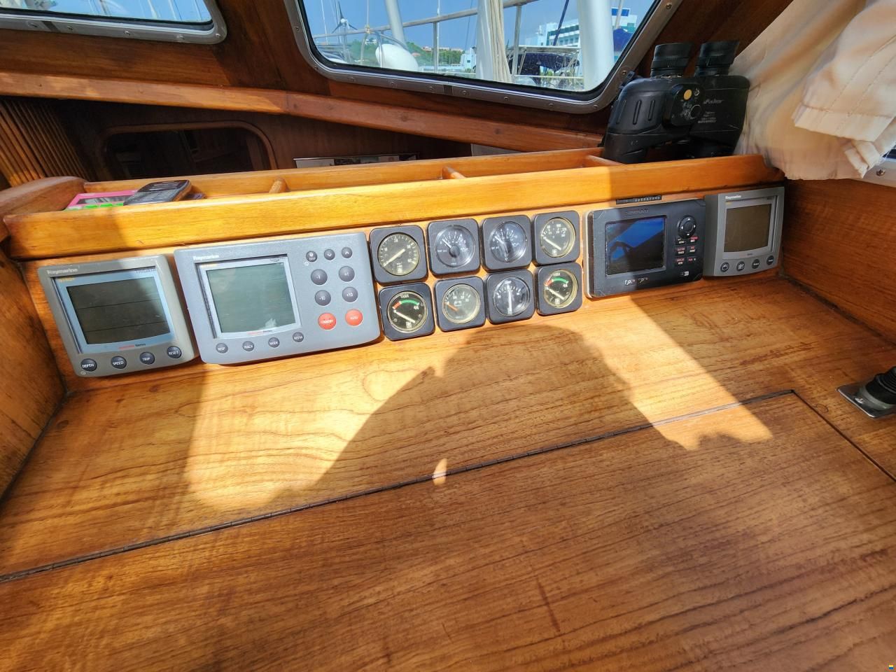 Nauticat 521