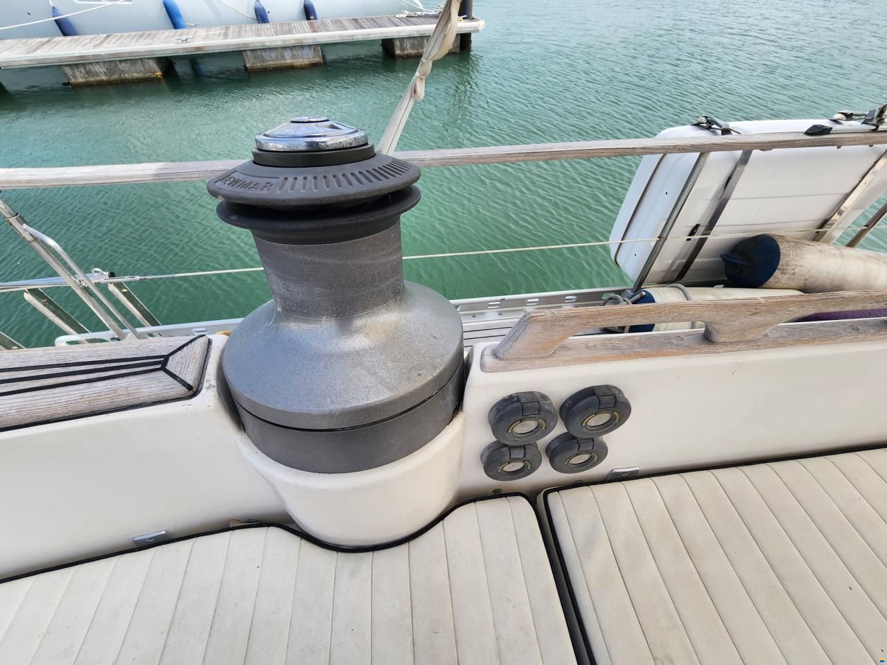 Nauticat 521