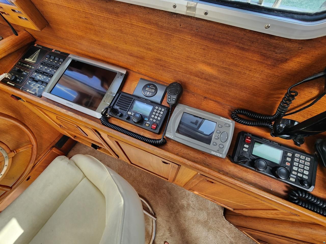 Nauticat 521