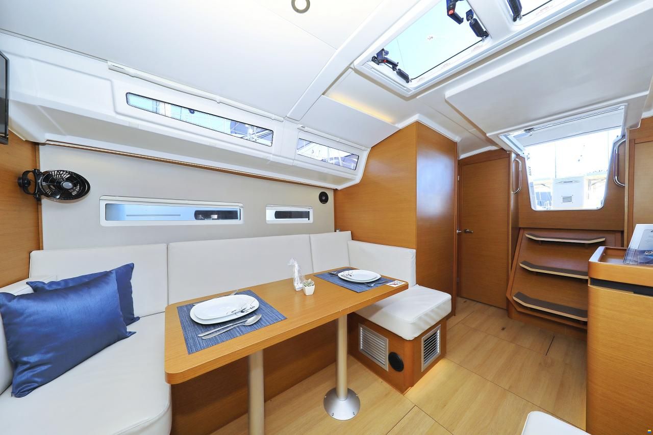 Jeanneau Sun Odyssey 410