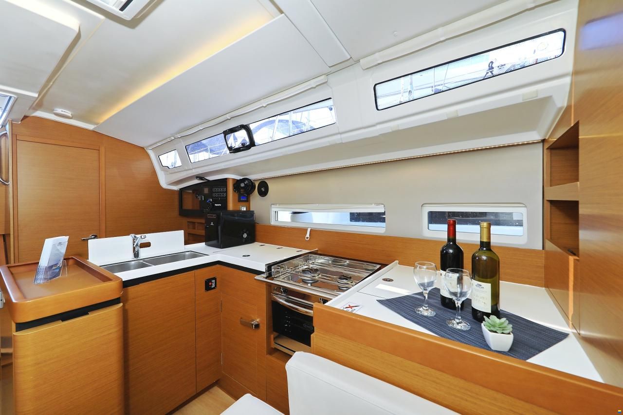 Jeanneau Sun Odyssey 410