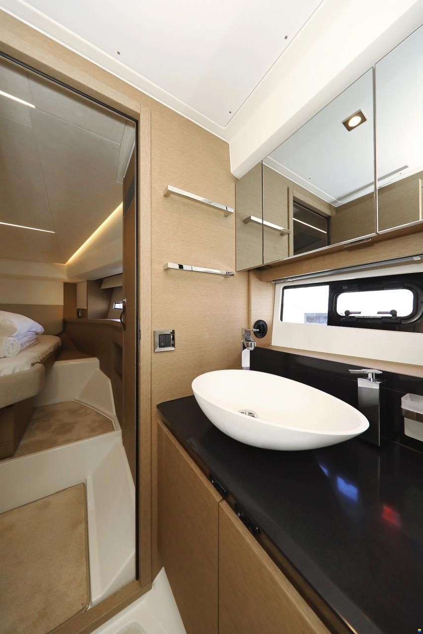 Prestige 460 Fly