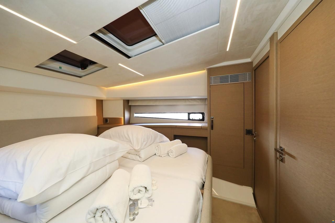 Prestige 460 Fly