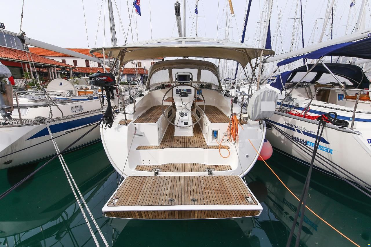 Bavaria CRUISER 36