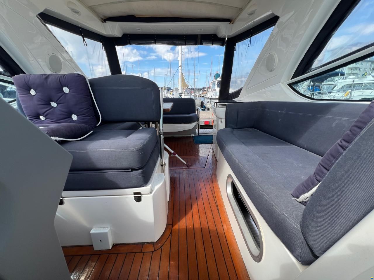 Sealine SC29