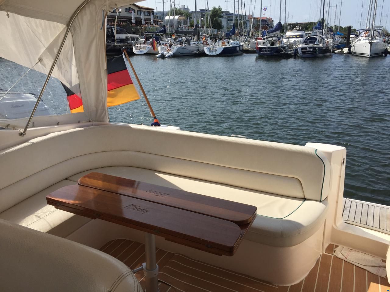 Windy Mistral 33